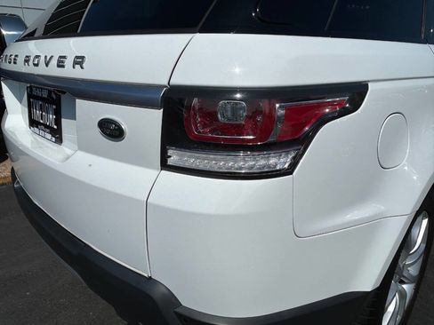 Used 2015 Land Rover Range Rover Sport HSE AWD/4WD image 16