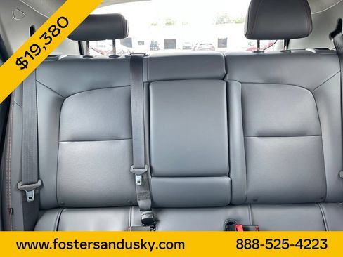 Used 2021 Chevrolet Bolt Premier w/ Infotainment Package FWD image 12