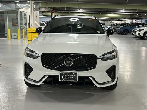 Used 2026 Volvo XC60 B5 Plus w/ Protection Package Premier AWD/4WD image 2