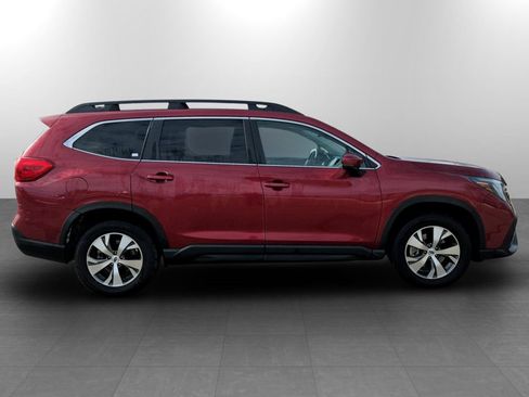 Used 2024 Subaru Ascent Premium w/ Convenience Package image 4