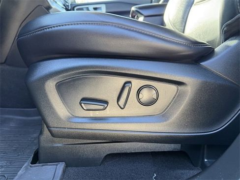 Used 2023 Ford Explorer XLT w/ Equipment Group 202A image 20