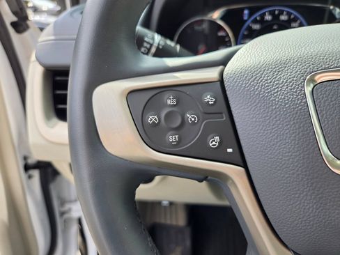 Used 2024 GMC Terrain Denali w/ Denali Premium Package AWD/4WD image 14