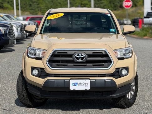 Used 2016 Toyota Tacoma SR5 w/ SR5 Appearance Package (SN) AWD/4WD image 2