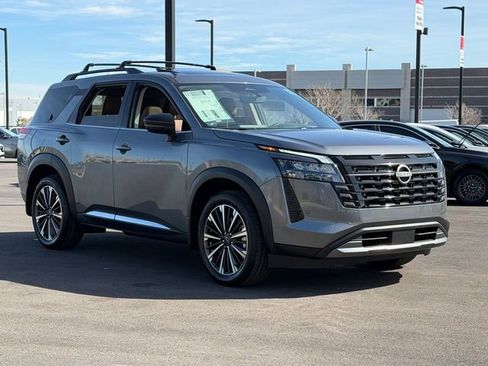 New 2026 Nissan Pathfinder Platinum w/ Cargo Package AWD/4WD image 9