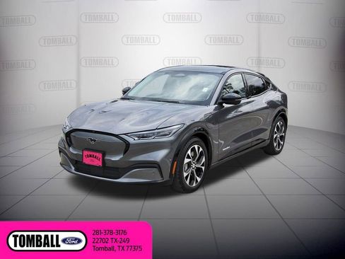Used 2021 Ford Mustang Mach-E Premium image 3