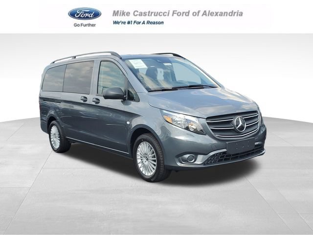Used 2023 Mercedes-Benz Metris Passenger image 1