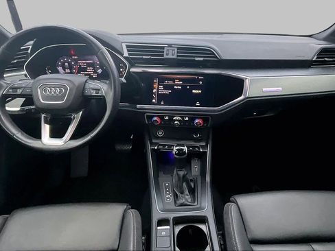 Used 2021 Audi Q3 2.0T Premium Plus w/ Premium Plus Package AWD/4WD image 16