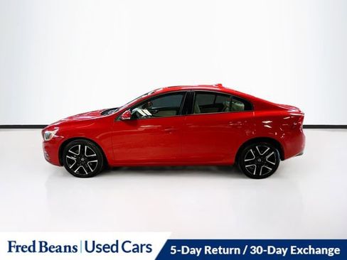 Used 2017 Volvo S60 T5 Dynamic w/ Vision Package image 4