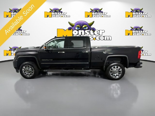 Used 2018 GMC Sierra 2500 Denali w/ Suspension Package, Off-Road AWD/4WD image 8
