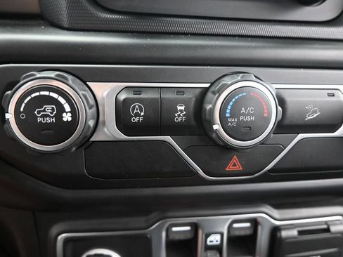 Used 2020 Jeep Wrangler Unlimited Sport S AWD/4WD image 27