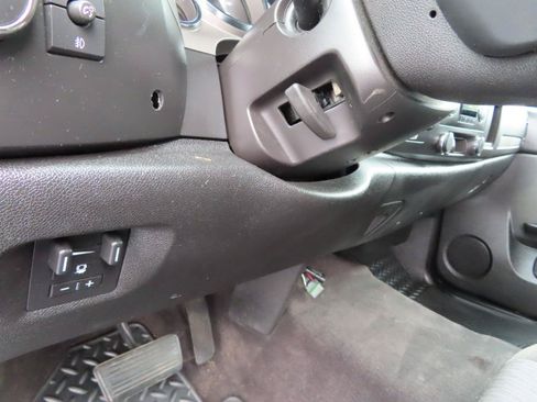 Used 2013 GMC Sierra 2500 SLE w/ SLE Preferred Package AWD/4WD image 33