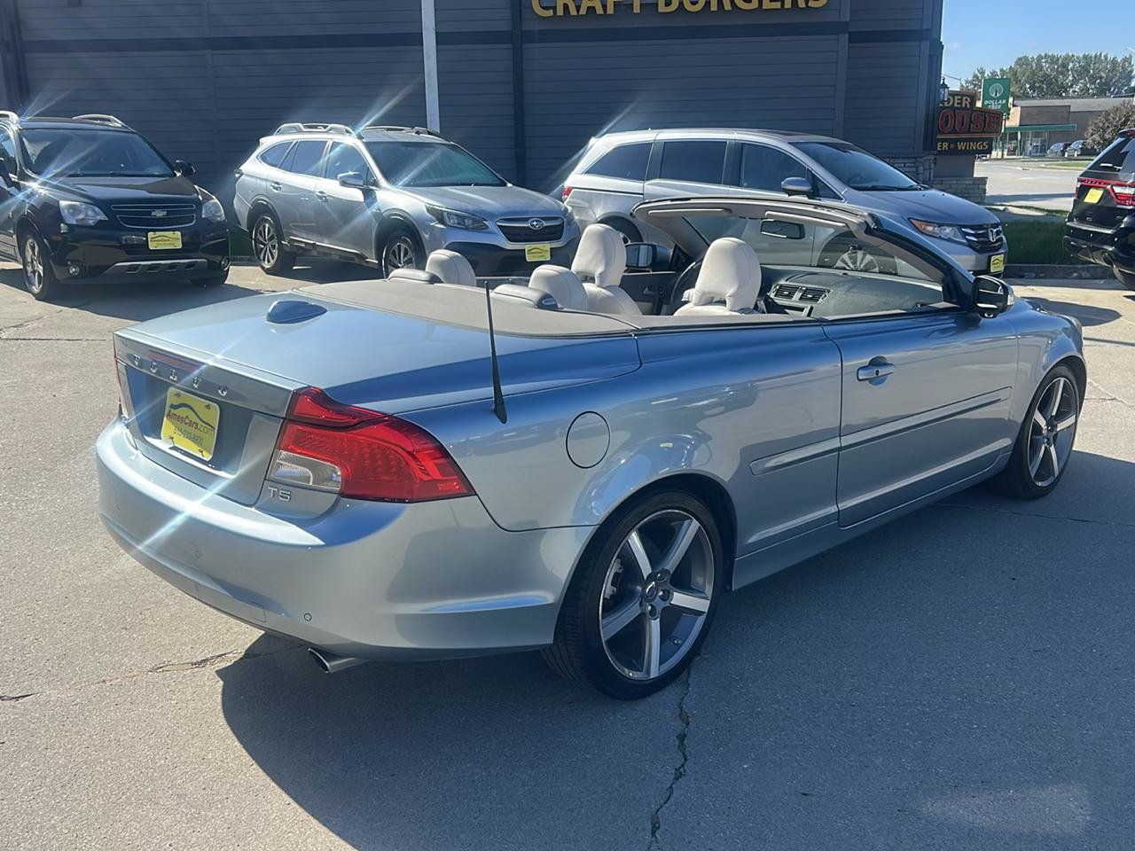 Used 2013 Volvo C70 T5 w/ Dynamic Pkg FWD image 3