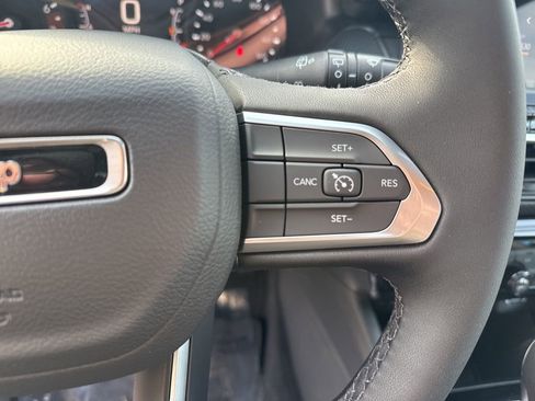 New 2026 Jeep Compass Latitude AWD/4WD image 12