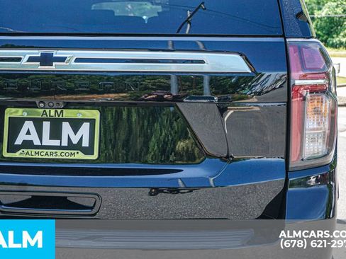 Used 2023 Chevrolet Suburban High Country AWD/4WD image 13