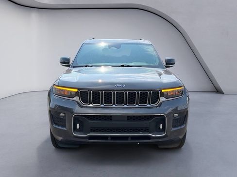 Used 2021 Jeep Grand Cherokee L Overland w/ Luxury Tech Group IV AWD/4WD image 8