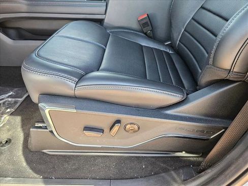 New 2026 Ford F350 Platinum image 4