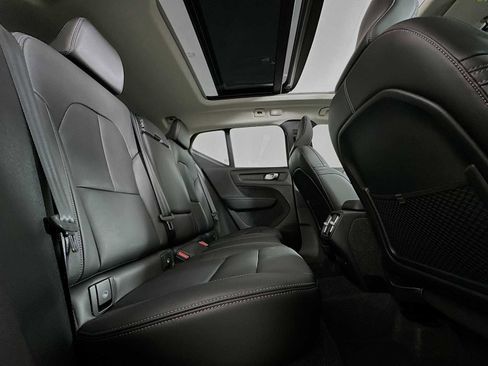 Used 2025 Volvo XC40 B5 Core w/ Protection Package Premier image 26