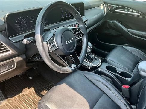 Used 2024 Kia Seltos EX FWD image 12
