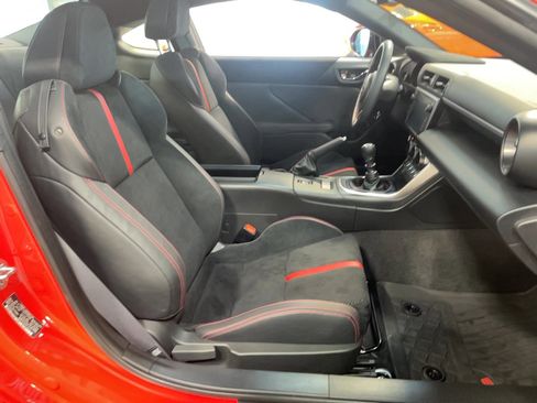 Used 2024 Subaru BRZ Limited image 9