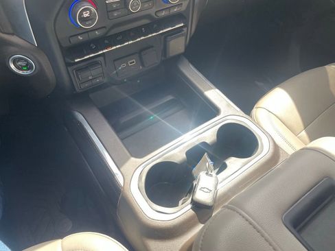 Used 2020 Chevrolet Silverado 1500 RST image 19