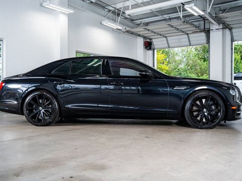 Used 2020 Bentley Flying Spur W12 image 5
