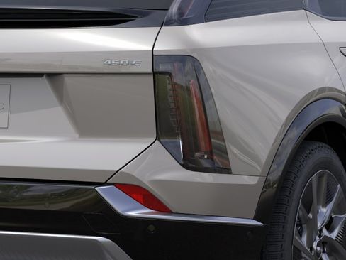 New 2027 Cadillac Optiq Premium Luxury RWD image 11