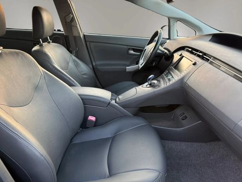 Used 2010 Toyota Prius One FWD image 19