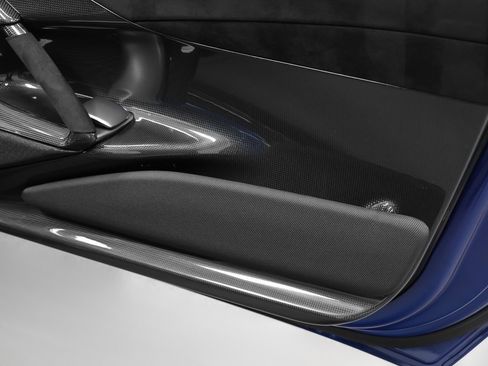 Certified 2022 Ferrari 812 Competizione image 40