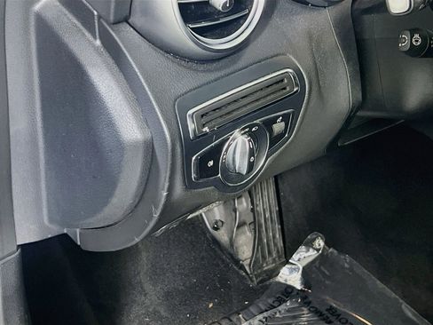 Used 2019 Mercedes-Benz C 300 4MATIC Sedan image 10