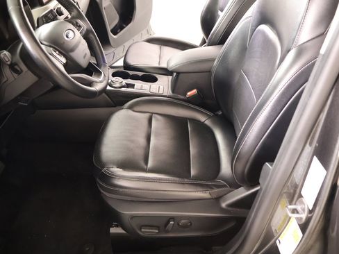 Used 2020 Ford Escape SE Sport FWD image 12