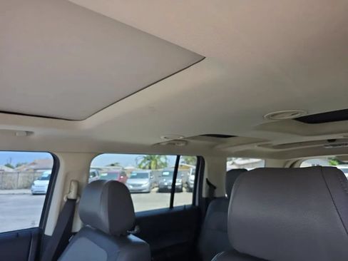 Used 2017 Ford Flex SEL w/ Equipment Group 202A FWD image 30