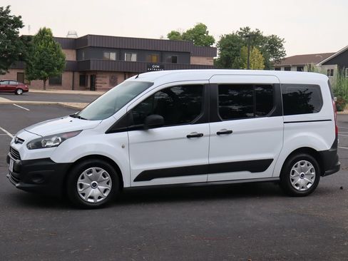 Used 2017 Ford Transit Connect XL FWD image 10