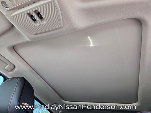 Used 2025 Nissan Kicks SR w/ SR Premium Package FWD image 11