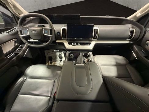 Used 2025 Ford Expedition Max Active image 2