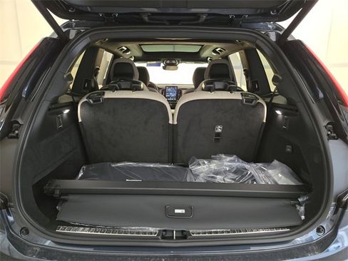 New 2026 Volvo XC90 T8 Plus image 15