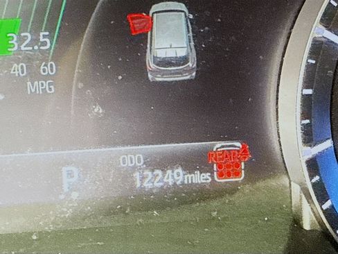 Used 2024 Toyota Highlander XLE image 16