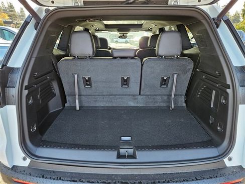 New 2026 GMC Acadia AT4 image 10