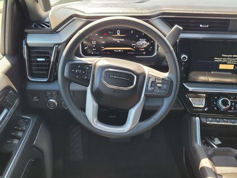 New 2026 GMC Sierra 2500 Denali w/ Denali Reserve Package AWD/4WD image 9