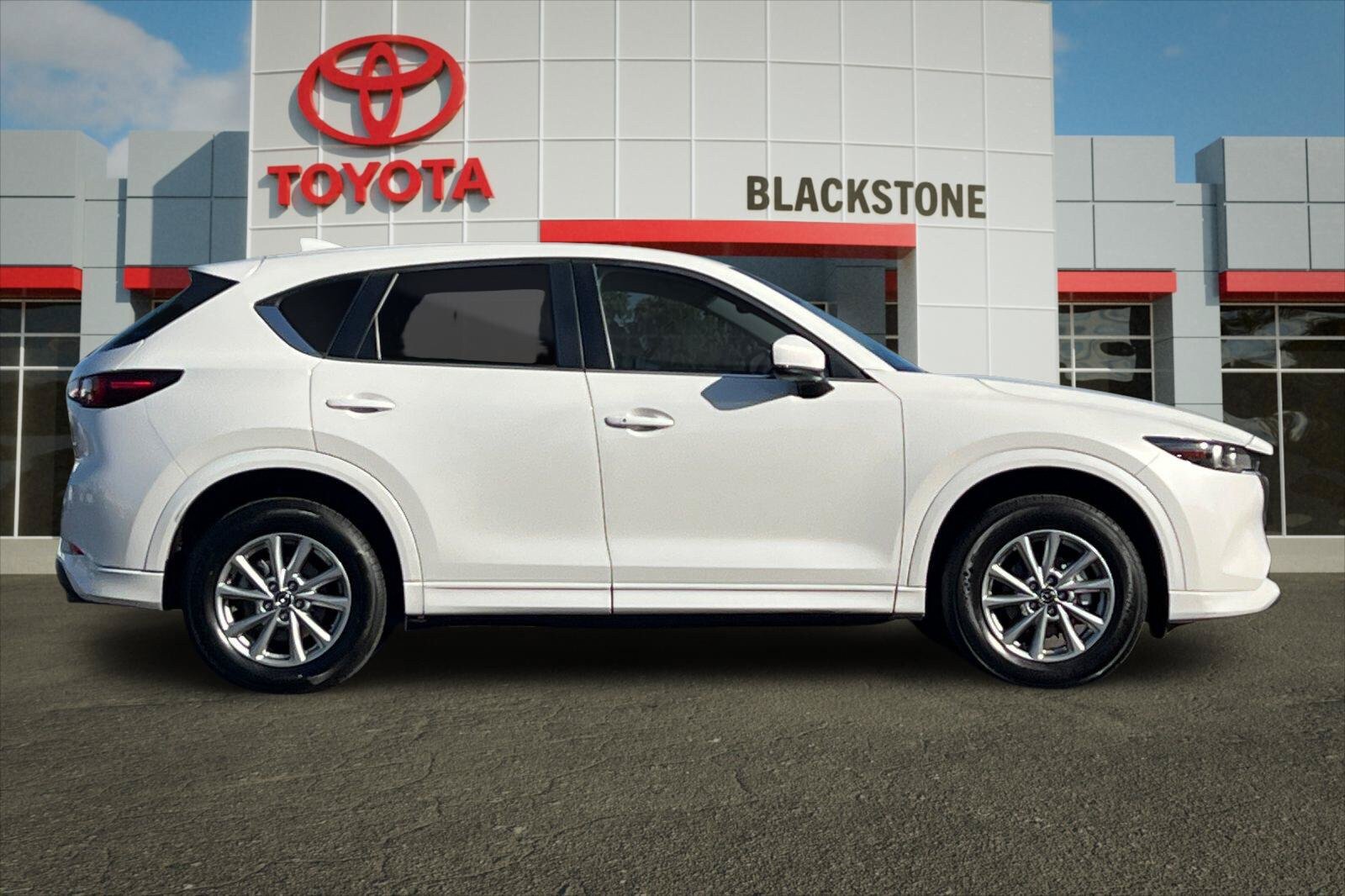 Used 2024 MAZDA CX-5 AWD 2.5 S w/ Preferred Package image 2