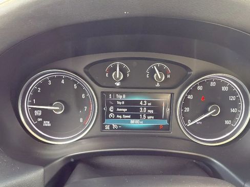 Used 2019 Buick Enclave Essence image 16