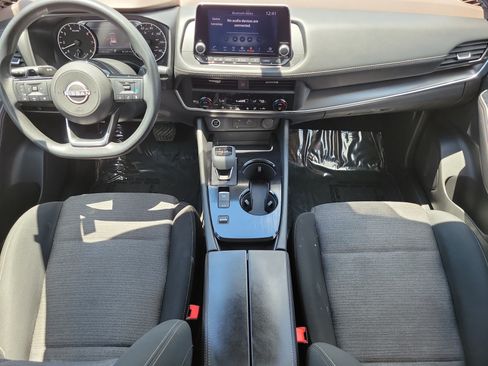 Certified 2023 Nissan Rogue SV FWD image 20