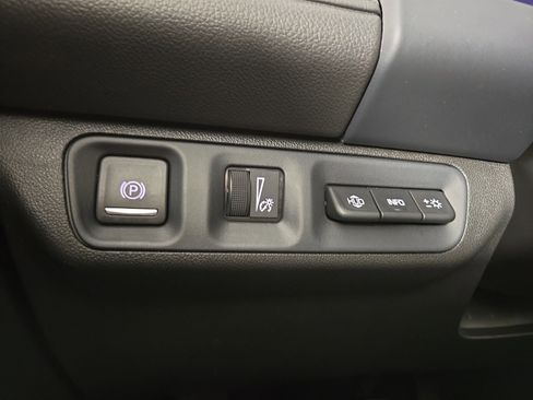 Certified 2023 GMC Acadia Denali w/ Denali Ultimate Package image 27