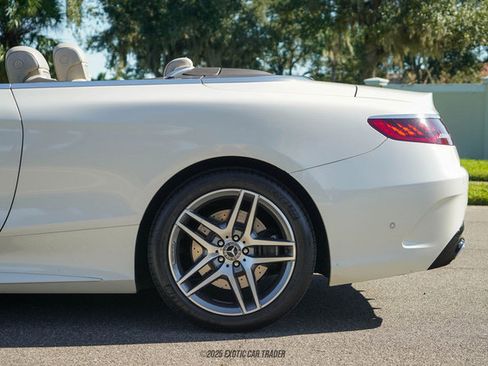 Used 2019 Mercedes-Benz S 560 Cabriolet image 5