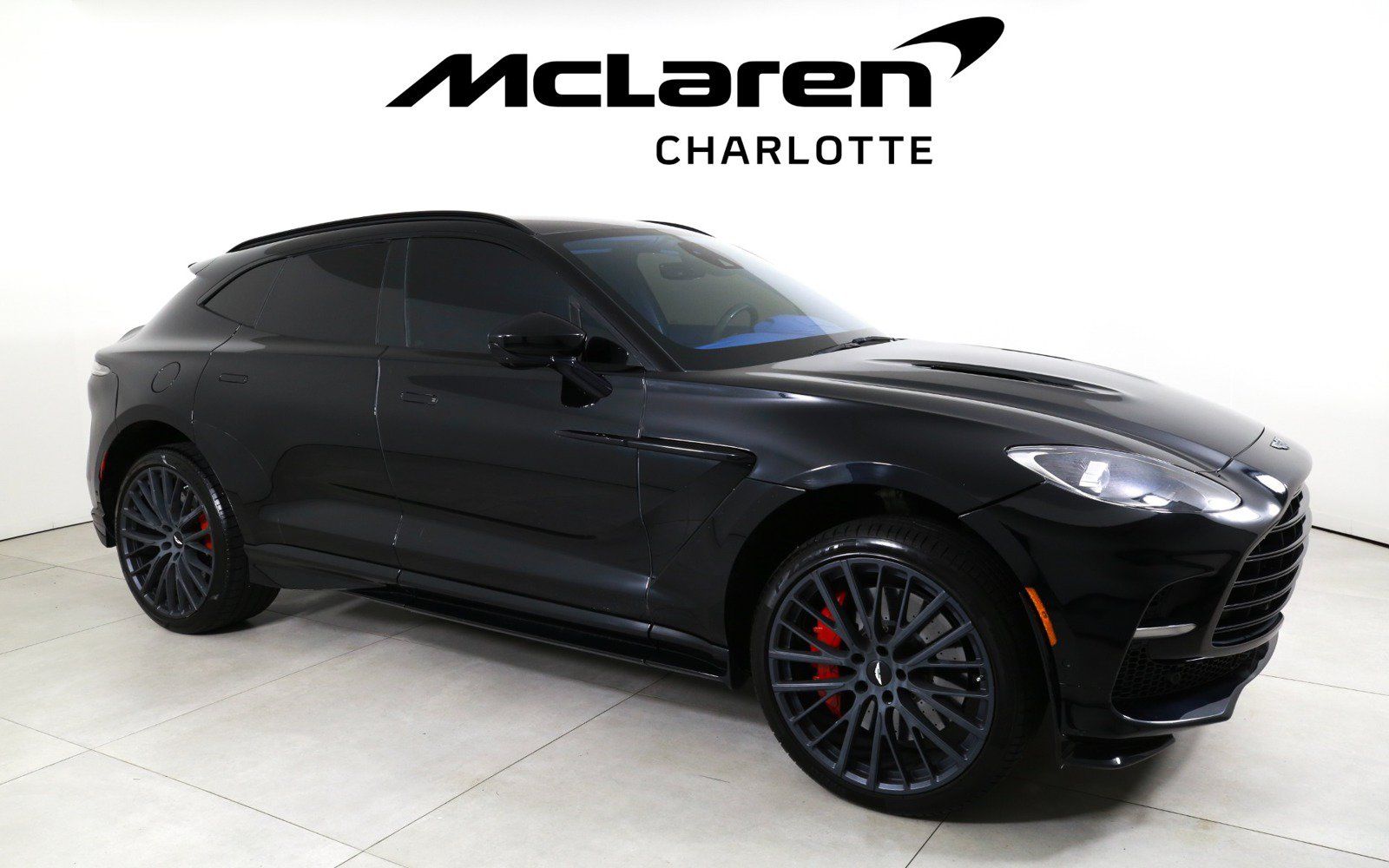 Used 2023 Aston Martin DBX 707 AWD/4WD image 2