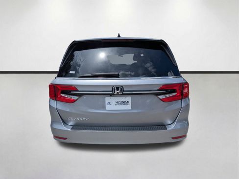 Used 2024 Honda Odyssey EX-L image 4