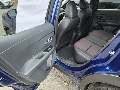 New 2026 Nissan Kicks SR w/ Cold Weather Package image 12