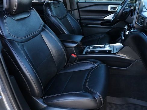 Used 2023 Ford Explorer ST w/ Equipment Group 401A image 9