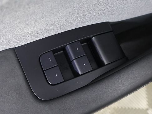 Used 2024 Tesla Model 3 Long Range RWD image 37