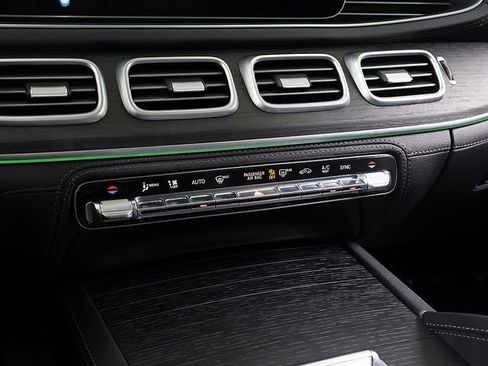 Certified 2024 Mercedes-Benz GLE 580 4MATIC image 25