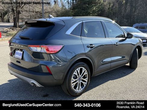 Used 2022 Ford Escape SEL image 4